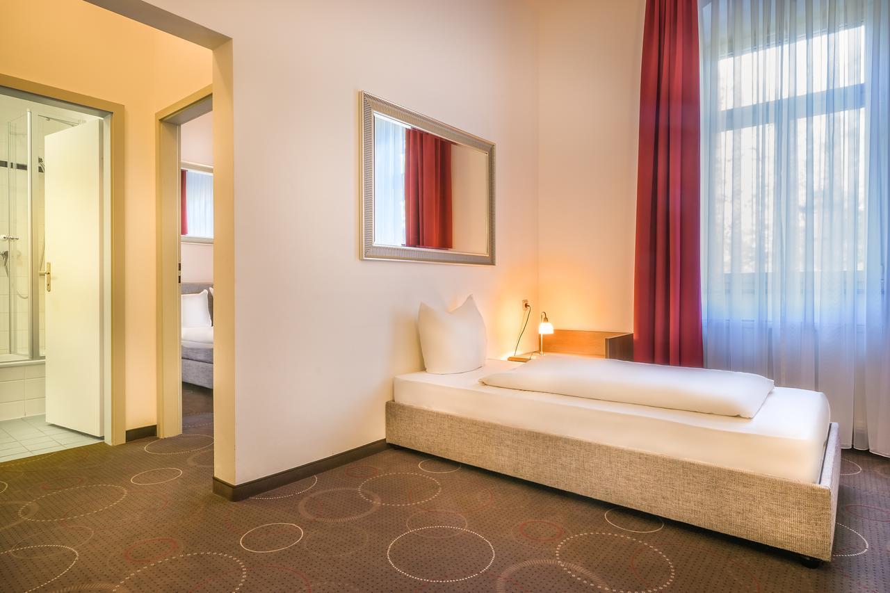 Hotel Am Bonhoefferplatz Dresden Buitenkant foto