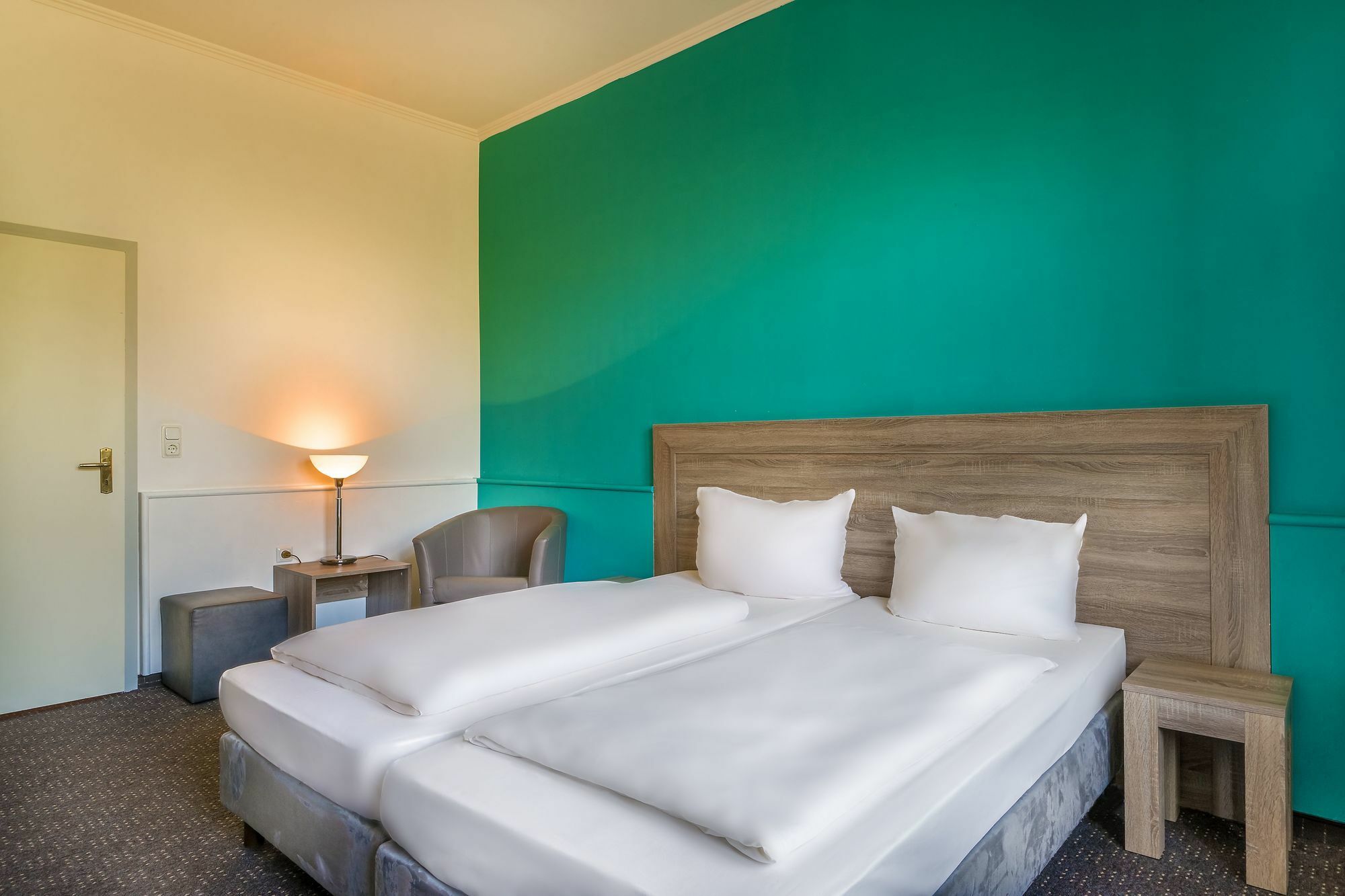 Hotel Am Bonhoefferplatz Dresden Buitenkant foto